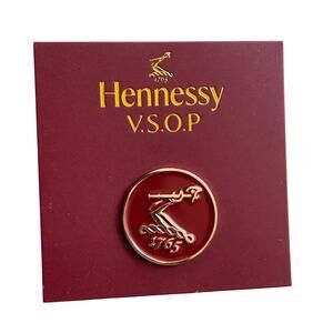 New Hennessy VSOP magnetic lapel hat pin